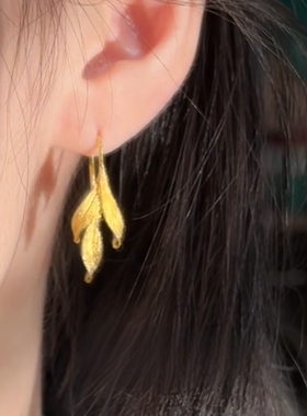 S925纯银新中式拉丝金柳叶耳钉女
