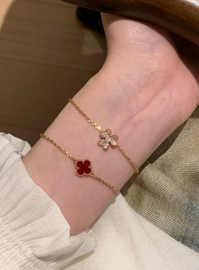 高版本蝴蝶手链女镀18k金轻奢小众精致高级感单钻镶嵌三叶草手饰