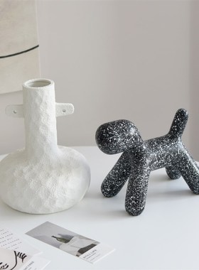 北欧现代抽象创意艺术软装饰品样板房间客厅玄关书柜架桌面狗摆件