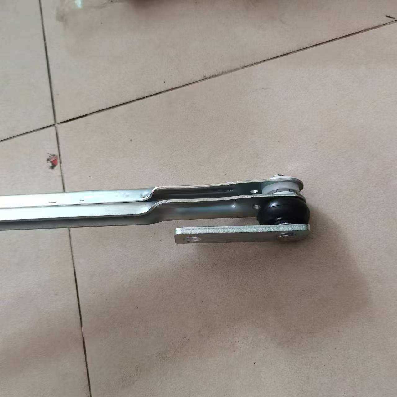 适用重汽豪沃雨刷连动杆雨刮器雨刷联动杆电机支架,淘宝优惠券,粉丝福利购,淘宝优惠卷