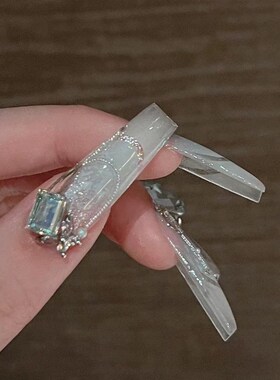 蓝色星辰爆闪堆钻奢华夏季清新感透亮纯手工制作穿戴甲