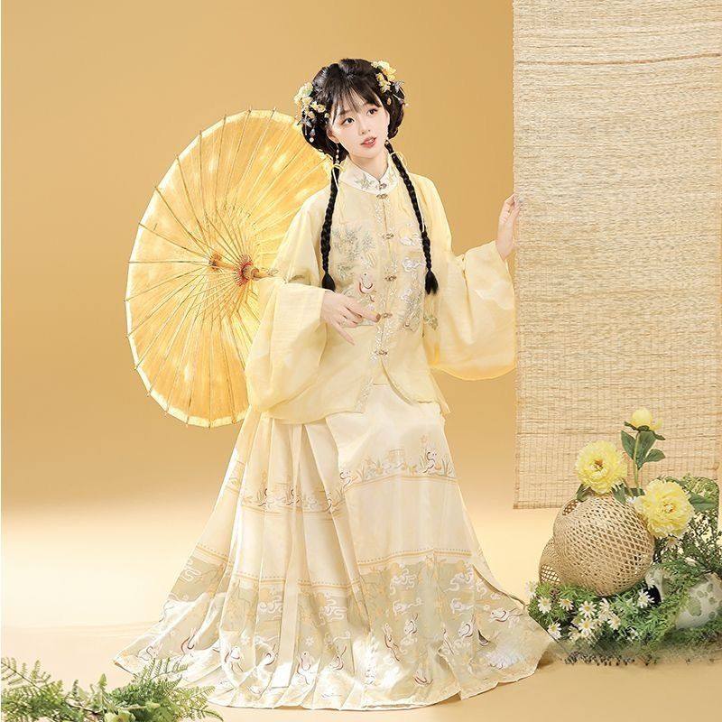 成人汉服春季新款【桂花兔】明制立领刺绣补服琵琶袖马面裙套装,淘宝优惠券,粉丝福利购,淘宝优惠卷