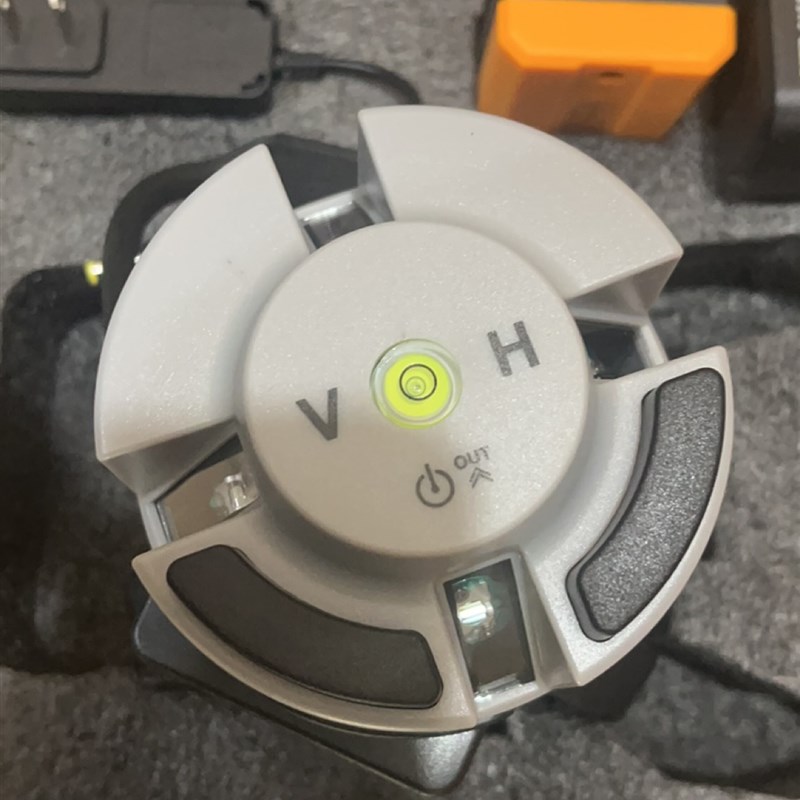 博日5线绿光水平仪水平仪充电M器水平仪加厚电池 - 图1