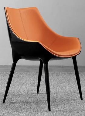 意式轻奢北欧真皮餐椅家用设计师椅高端简约现代极简餐厅靠背椅子