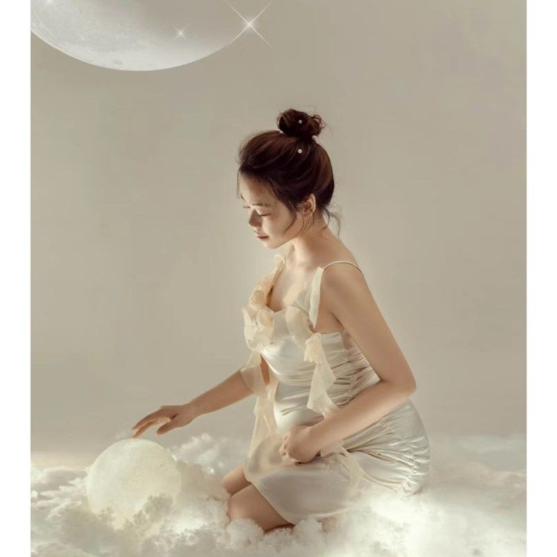 影楼孕妇照服装白月光孕妇写真新款高级感吊带裙孕妈咪艺术照摄影,淘宝优惠券,粉丝福利购,淘宝优惠卷