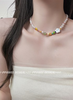 2024年新款彩色多巴胺琉璃珍珠笑脸项链手工串珠花朵锁骨链女可爱