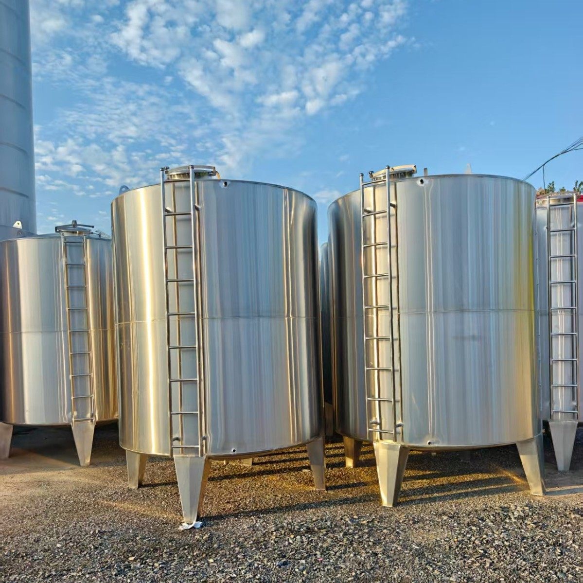 食品级304不锈钢储罐 工业液体50吨储存罐 不锈钢储存设备 可加工,淘宝优惠券,粉丝福利购,淘宝优惠卷