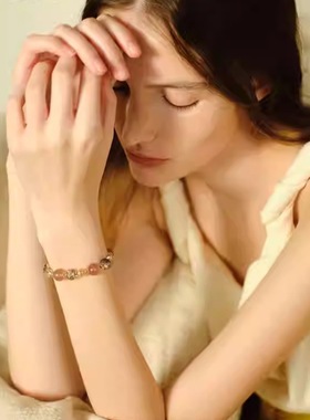 草莓晶水晶手链手串女2025年新款轻奢小众彩色串珠手饰品