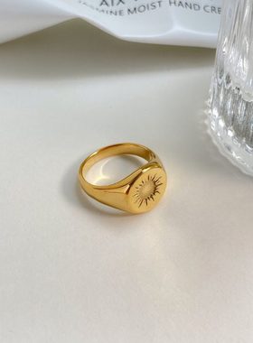 太阳之神！洗手洗澡不用摘力量感金币圆牌戒指圆币气质大方欧美感