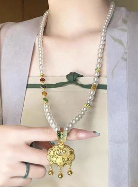 2024新款爆款圆牌吊坠珍珠长款项链女新中式国风轻奢小众高级配饰