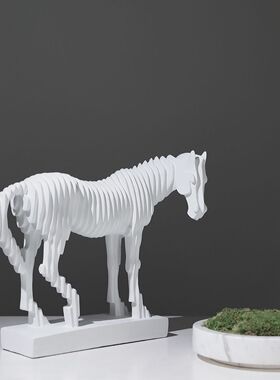 简约现代创意树脂黑白马雕塑摆件酒店售楼处抽象线条家居软装饰品