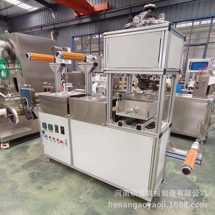 新型膏药涂布辊切一体机可大批量生产药贴设备硅油纸药芯复合机,淘宝优惠券,粉丝福利购,淘宝优惠卷