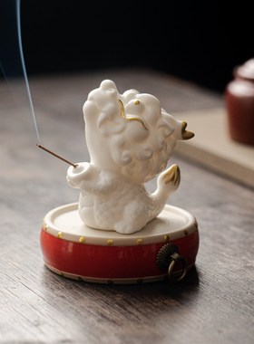 陶瓷龙年可爱摆件香插香座线香炉卧香炉工艺品客厅酒柜装饰品车载