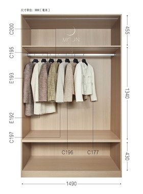 MOON慕空间轻奢样板房衣帽间女士衣柜小香风外套衣服裙子软装饰品