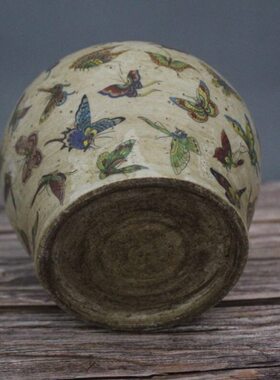 景德镇仿古陶瓷民国时期蝴蝶纹罐子家居装饰展柜摆件做旧收藏古玩