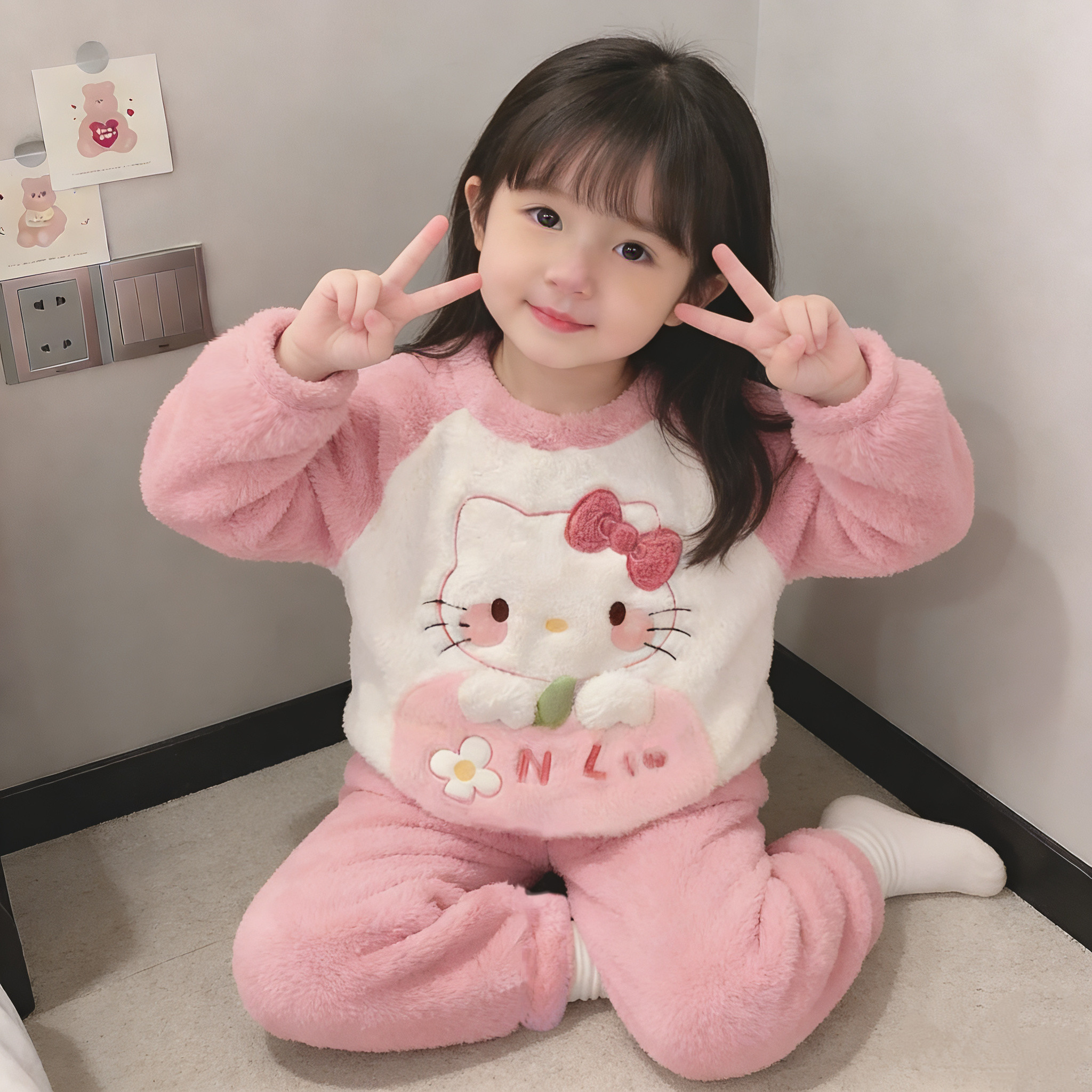 女童卡通可爱风宽松套头冬季2025新款可爱卡通加厚保暖卡通可爱,淘宝优惠券,粉丝福利购,淘宝优惠卷