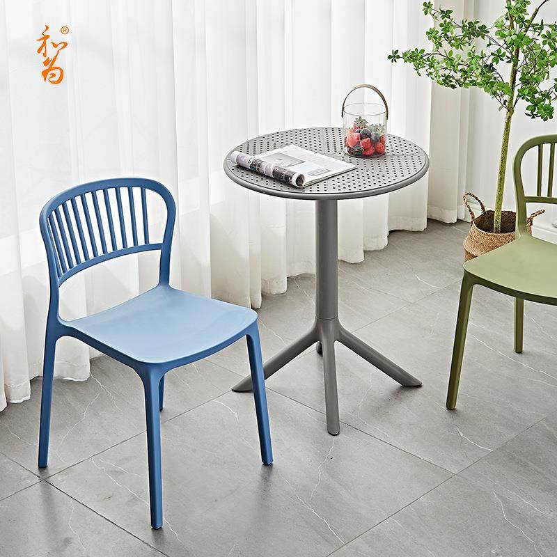 北欧简约塑料餐桌家用小户型便携镂空圆桌子户外茶几彩色圆台桌椅,淘宝优惠券,粉丝福利购,淘宝优惠卷