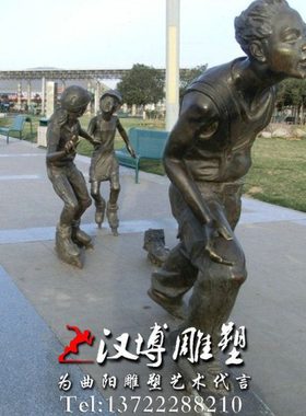 玻璃钢铸铜雕塑划滑板的小男孩人物雕塑城市公园景观雕塑童趣雕塑