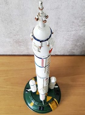 铁艺复古长征二号F运载火箭模型CZ-2F发射台摆件仿古做旧工艺品