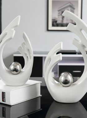 轻奢高档陶瓷工艺品白色玄关电视柜客厅现代简约酒柜装饰品摆件