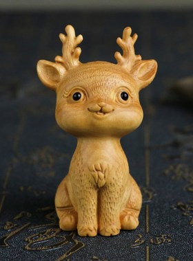 黄杨木财梅花鹿可爱卡通手把件实木雕刻桌面摆件送礼品好运礼物