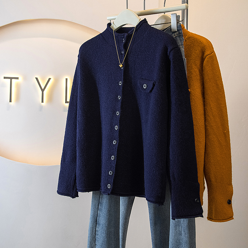实拍大码女装秋冬新款韩系圆领单排扣针织洋气百搭显瘦毛衣外套 - 图0