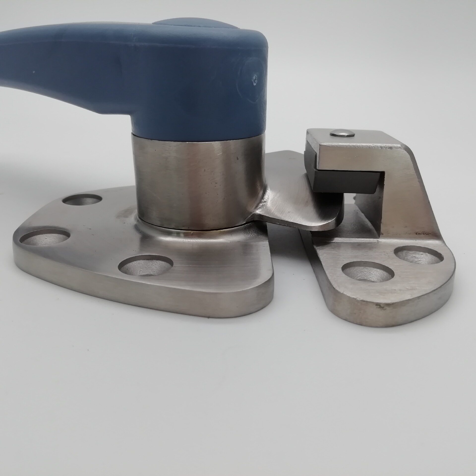 Supply of 304 stainless steel intelligent automation machinery coating equipment industrial oven door locking handle