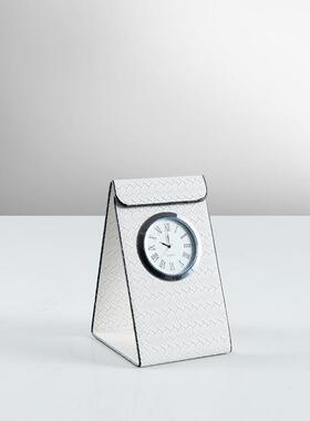 轻奢现代金属艺术皮革闹钟台上钟表摆件样板间售楼处客厅软装饰品