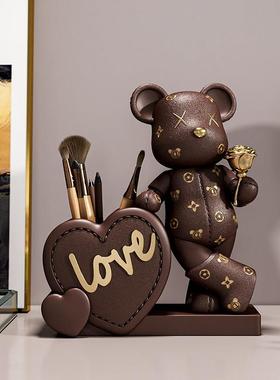 源头厂家暴力摆创意笔筒桌装面饰熊品收纳电件视柜办公FKD6598室