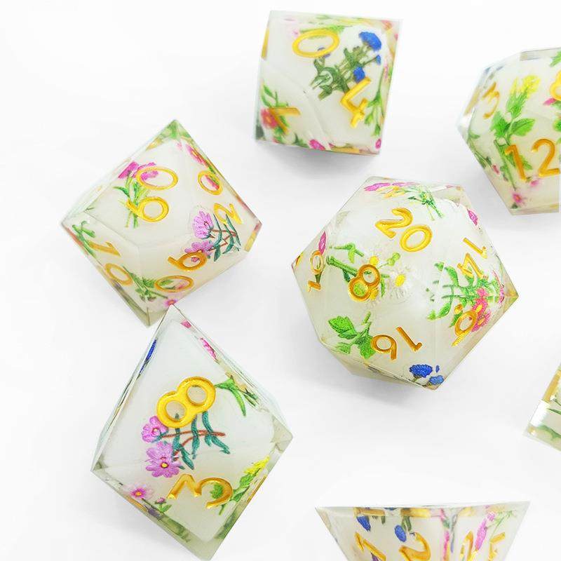 新款锋利的骰中骰色子DND龙与地下城角色扮演TRPG多面体树脂骰,淘宝优惠券,粉丝福利购,淘宝优惠卷