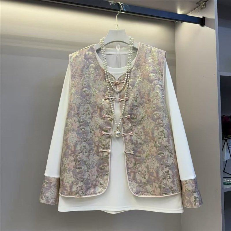 复古风套装胖妹妹2025大码女装春季新品提花盘扣马甲打底衫两件套,淘宝优惠券,粉丝福利购,淘宝优惠卷