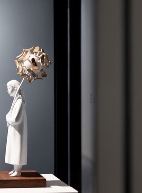 售楼处酒店样板房空间展厅抽象人物电镀落地雕塑软装工艺品大摆件