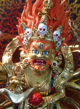 藏式纯铜六臂大黑天佛像尼泊尔工艺藏传密宗仿古鎏金供奉铜像摆件