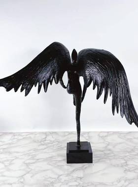 中式现代创意黑色金新属翅件膀人物塑摆样板间软2431装雕饰品