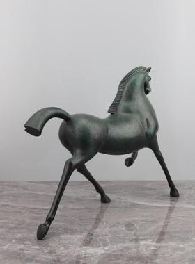 代简约行走马金属摆件书房卧客厅电柜办公现0882室室样板房家居视