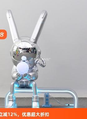网红玩太空兔雕塑现客代厅商场酒吧餐厅K潮地TV门口220806理发店