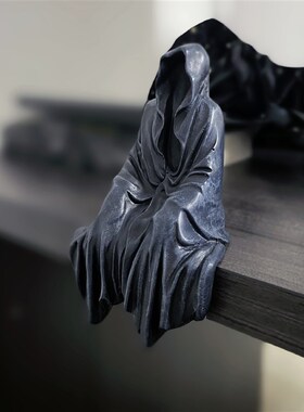 给桌面增加神秘感创意神秘黑衣人摆件礼物 暗黑系桌面摆件