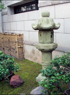 石雕日式石灯笼庭院园林草坪照明石头灯寺庙青石仿古做旧石灯摆件