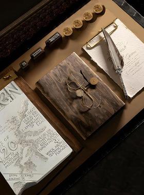 间OMENt1749094IA现代样板书房书桌办公主题饰品组合陈摆书柜装饰