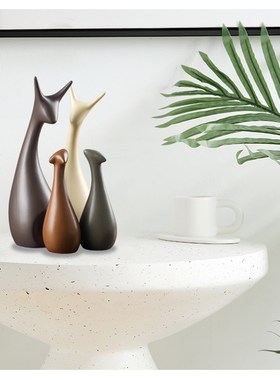 一家四口小鹿摆件客厅酒柜隔断玄关家居摆设电视柜子餐边柜装饰品