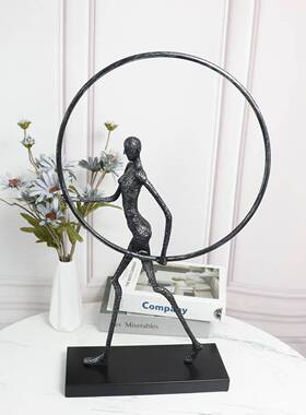 现代简约创意黑色人物摆件圈人售部抽酒店家居象楼软扛装饰品1摆