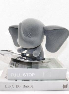 现可代简约树置脂绒小飞象托盘摆植件物装饰卡通爱样板房家植绒小