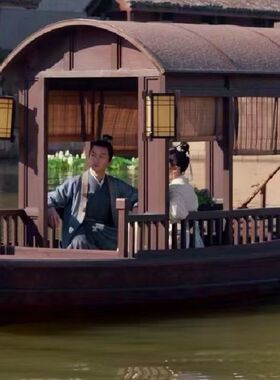 木质木制木船乌篷船拍照打卡复古电动游船舞台表演船定制款
