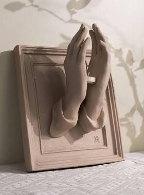 现台代创居意体《祈祷之手》手A125工艺术香薰烛挂件立家民宿酒店