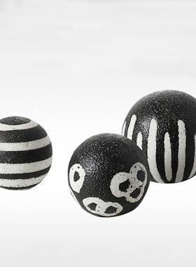 北欧轻奢黑白条纹陶制小球装饰摆件茶几角几创意桌面软装陈设品