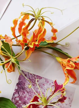 高质仿真花嘉兰火焰百合家居拍摄道具美陈插花中式玄关艺术插花
