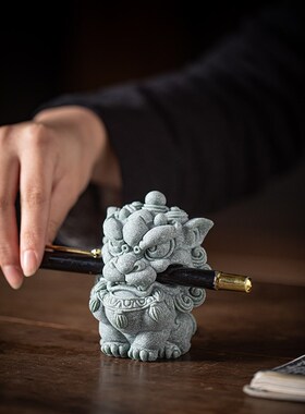 创意瑞兽麒麟金蟾貔貅笔架笔搁文房镇纸茶宠摆件中式书房桌面装饰