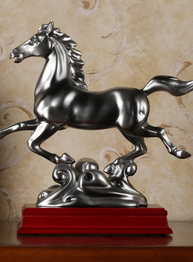 办公室桌上创意马书房柜子摆件金色酒柜装饰品招财乔迁开业送礼