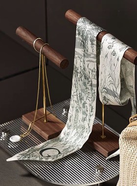 样板房衣帽间中式古典风软装复古编织包丝巾木质展示架桌面摆件