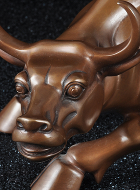 紫铜华尔街牛摆件招财牛气冲天办公室摆设家居客厅电视柜装饰品